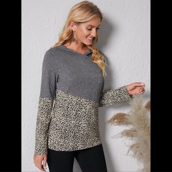 Gray & Leopard Print Hoodie - Picture 1 of 4